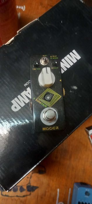 Ефект за китара Mooer Echoverb