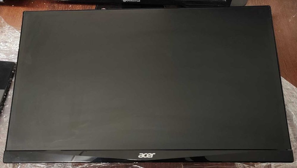 Monitor Acer 23” Full HD (G237HL) – HDMI + DVI – cu suport perete