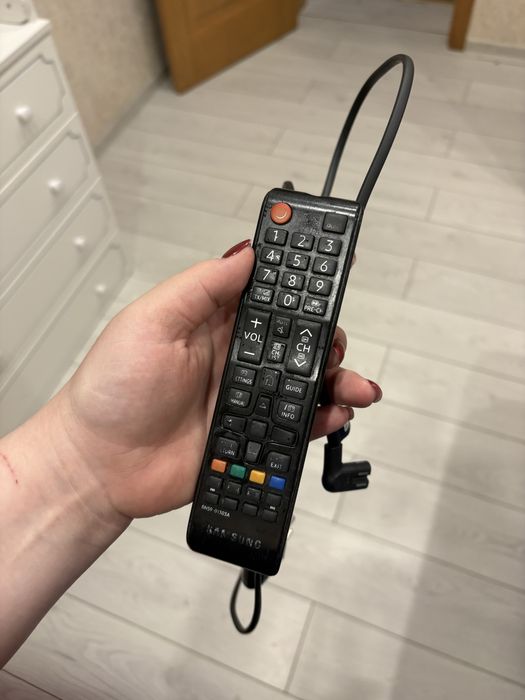 Продам телевизор самсунг