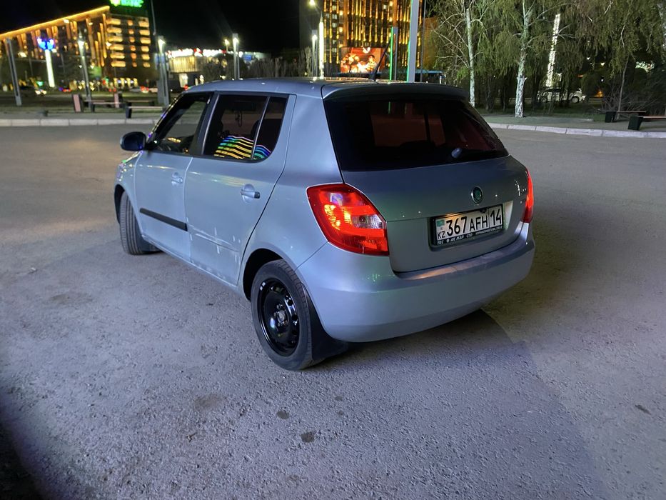 Skoda fabia машина в отличном состояние
