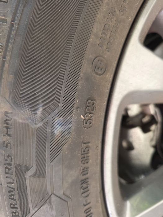 Anvelopele Barum Bravuris 5 225/60 R18, 2024 Profil 7 mm.