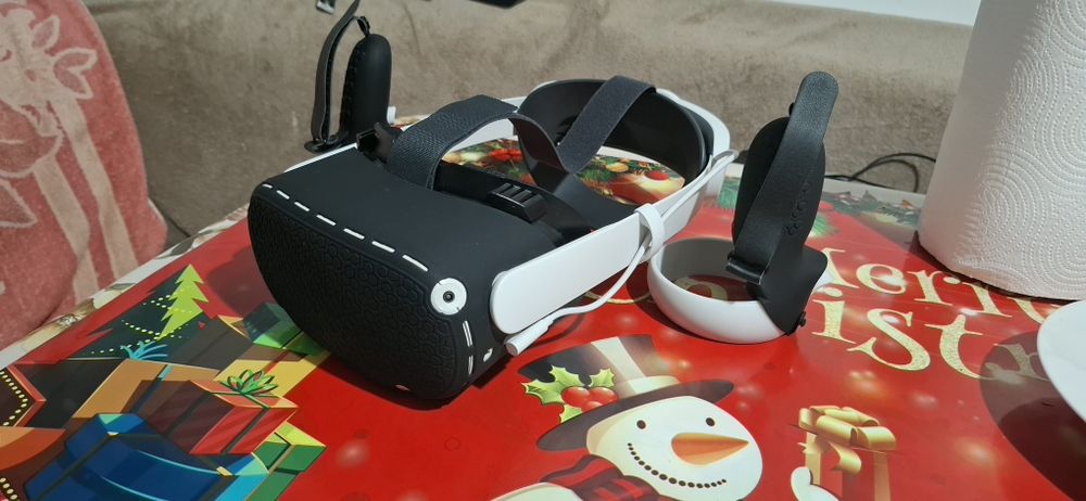 Meta Quest 2 VR + acesorii necesare 10/10