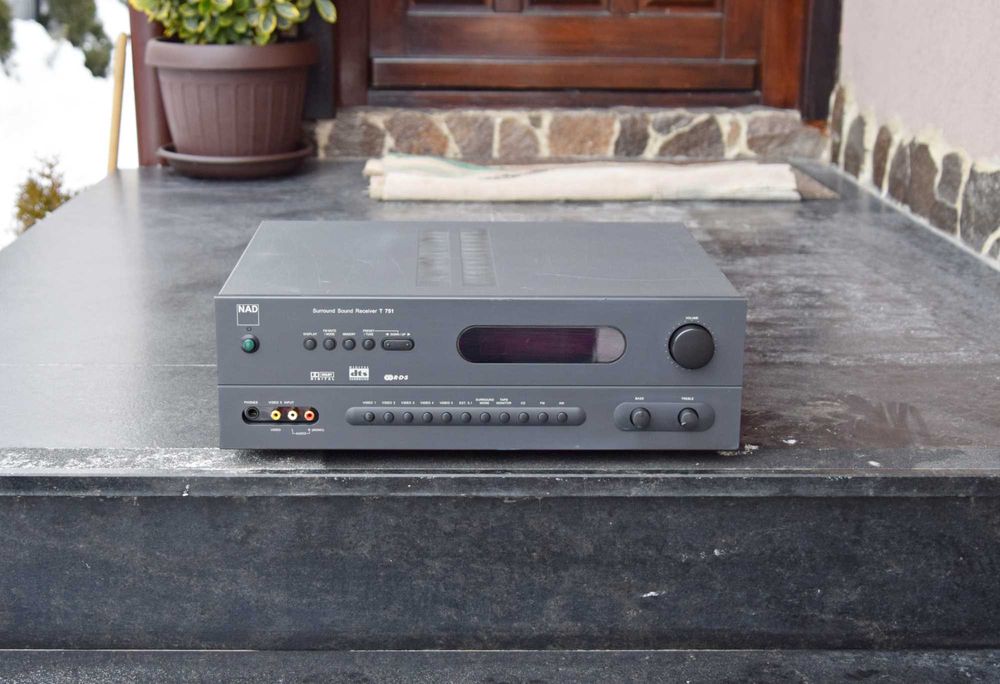 Amplificator 5.1 NAD T 751, AV Receiver