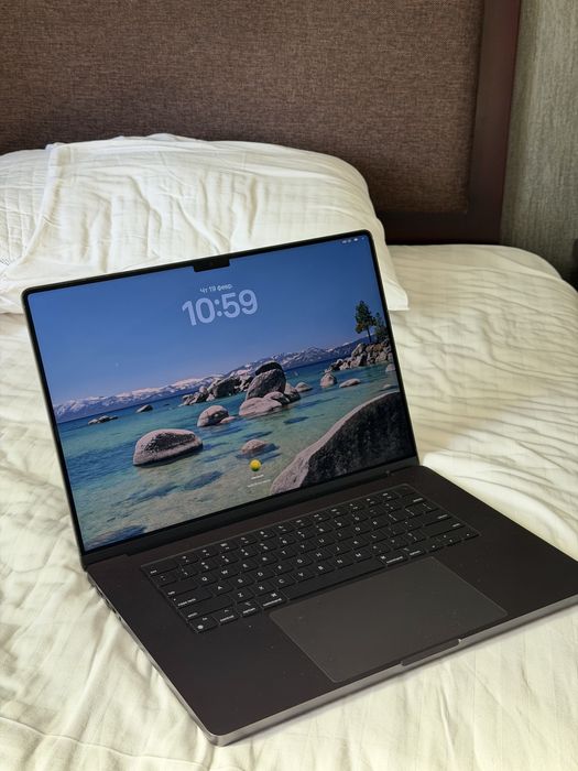 Macbook pro M4 pro sotiladi!