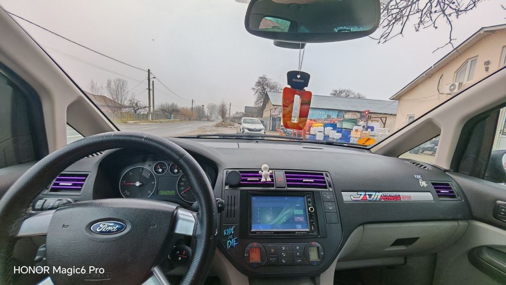 Vând/schimb Ford c max