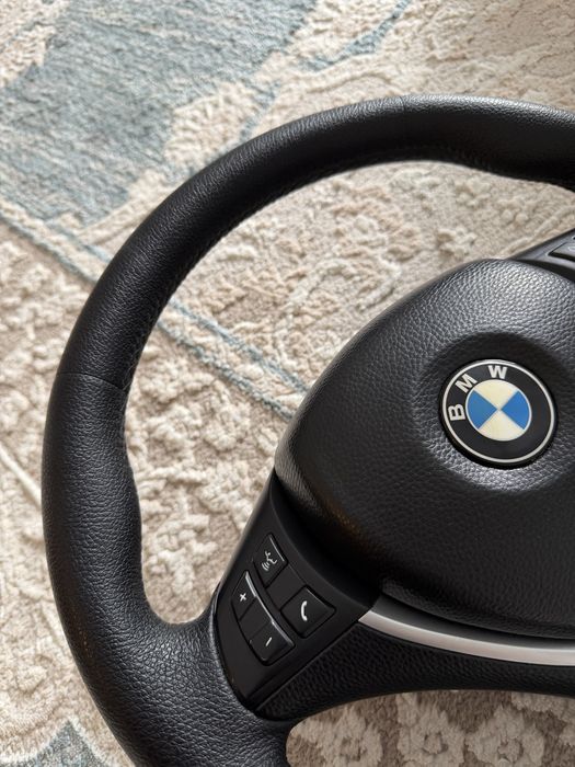 Руль BMW X5 E70 дорест