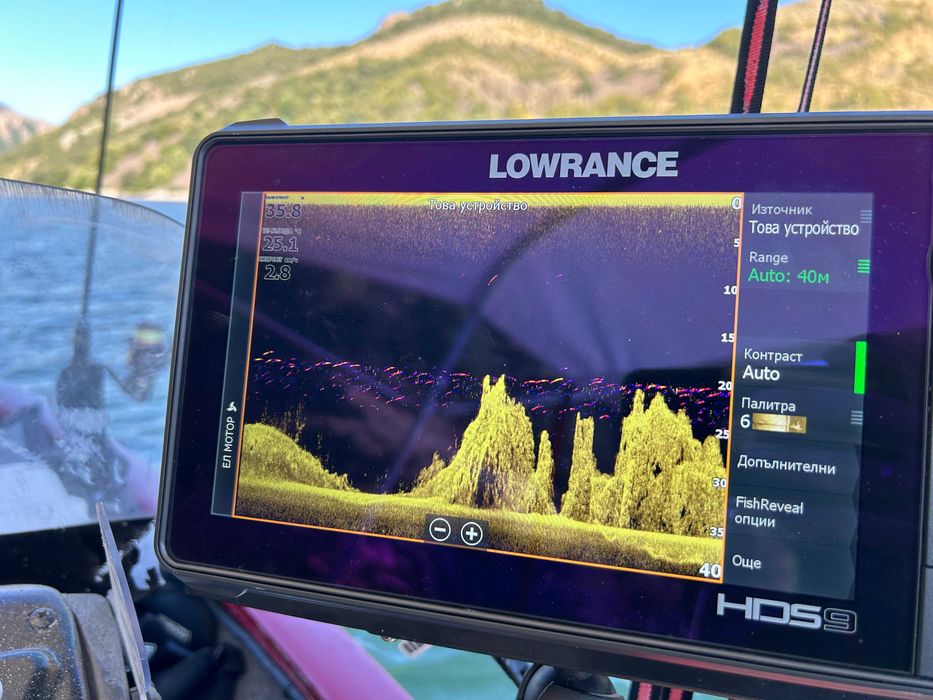 Сонар Lowrance HDS LIVE 9 + сонда 3в1, Active Target 1, акумулатор и стойка подарък