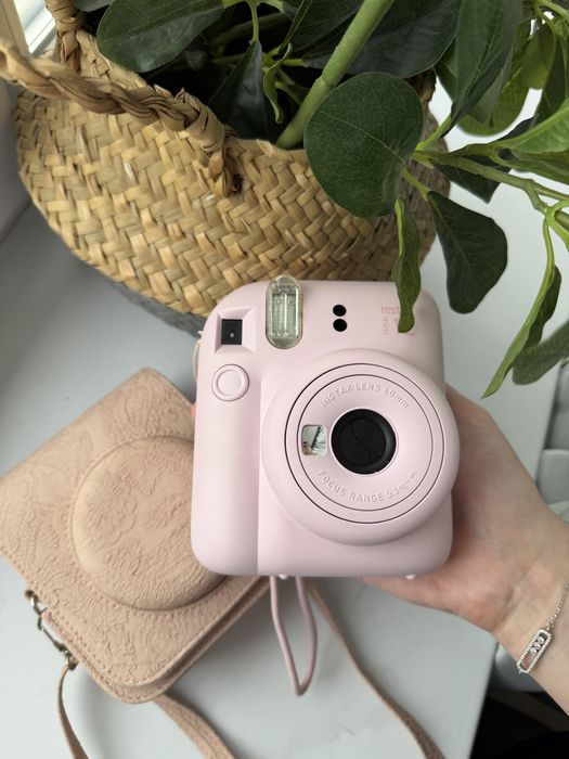 Полароид инстакс мини 12