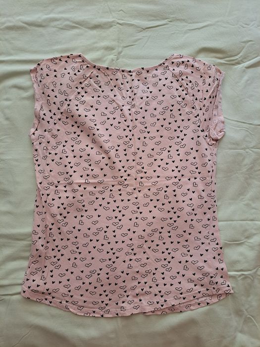 Дамска тениска на сърцица