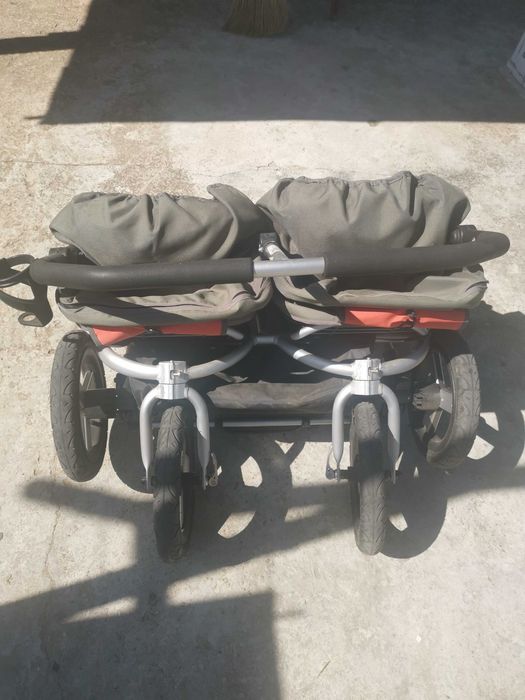 Количка за близнаци Bumbleride