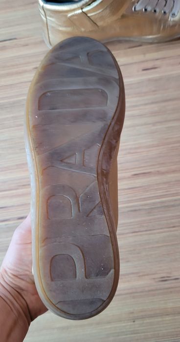 Adidași Prada autentici