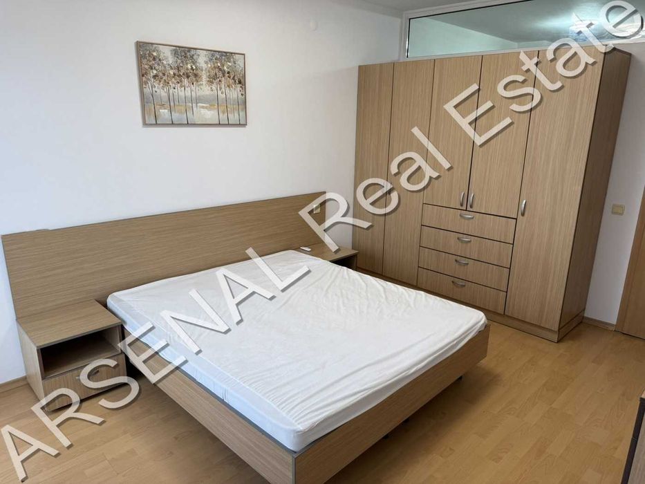 Тристаен апартамент под наем, Хаджи Димитър