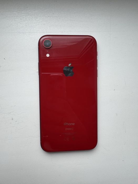 iPhone XR память 64гб
