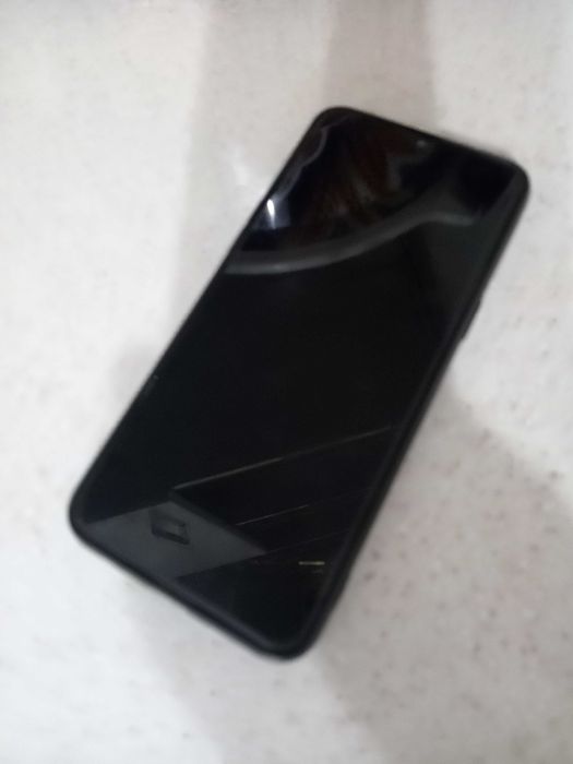 Продаётся мобильный телефон (realme) б/у