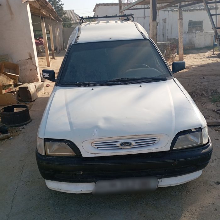 Ford escord sotiladi yili 1992