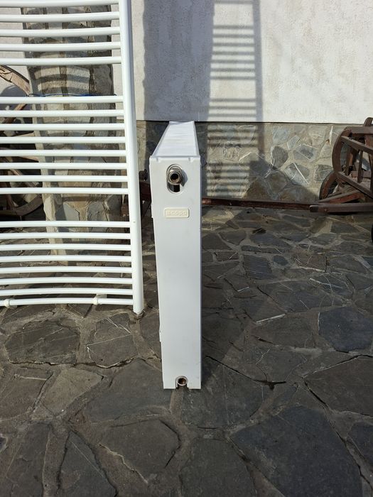 Vind calorifer curbat baie Radox Round  1800 x 600 mm