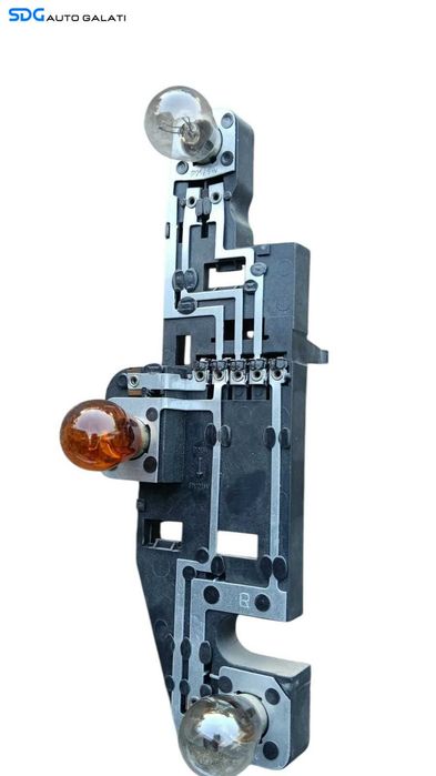 Soclu Suport Bec Becuri Stop Lampa Tripla Dreapta Dacia Logan 1 Facelift 2008 - 2012 [M8154]