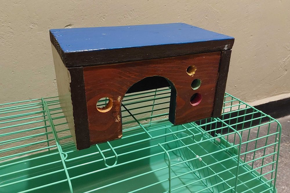 Клетки за домашен любимец 2броя + къщичка