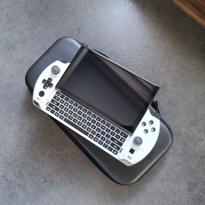 Laptop consola - GPD WIN - Ryzen 7 - 6000serie - 1TB - 16Gb