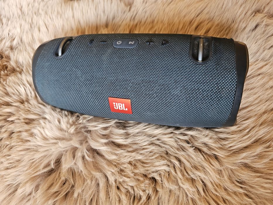 Boxă portabilă JBL Xtreme / Bluetooth, bass puternic
Descriere: Se vin