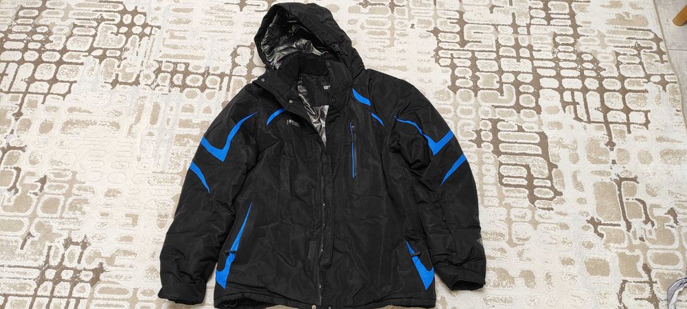 Продам куртку зимнюю