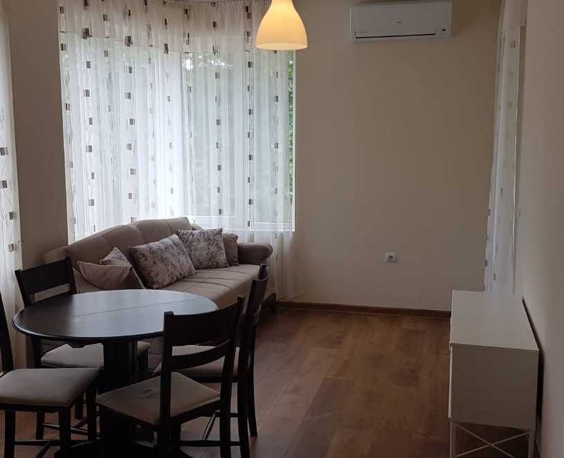 Дава се под наем Тристаен апартамент в Пловдив, Кършияка - 90 кв.м за 331.5 € - Снимка #1