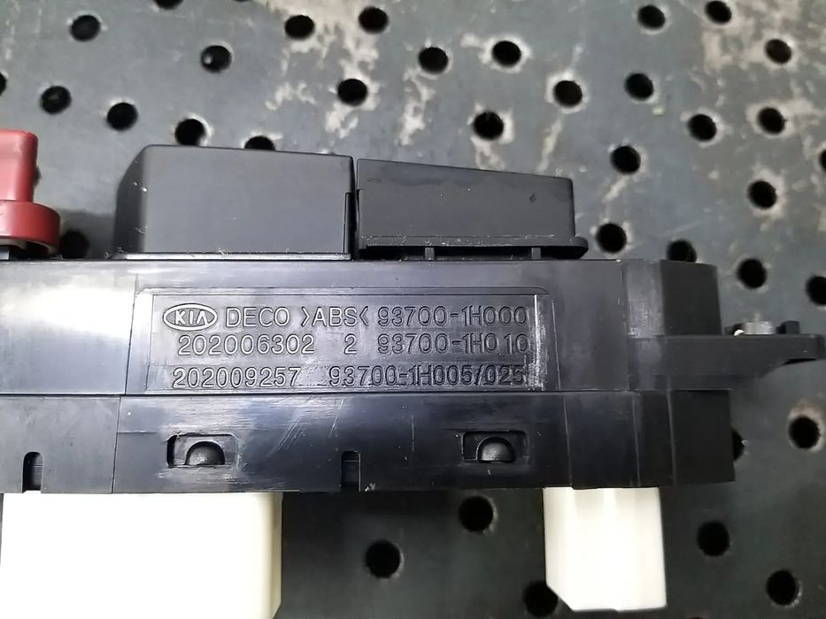 Buton avarii blocare geamuri kia ceed 1 937001h000 937001h010 202009257