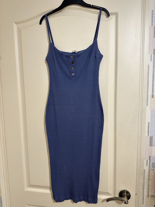 продается платье в идеальном состоянии.