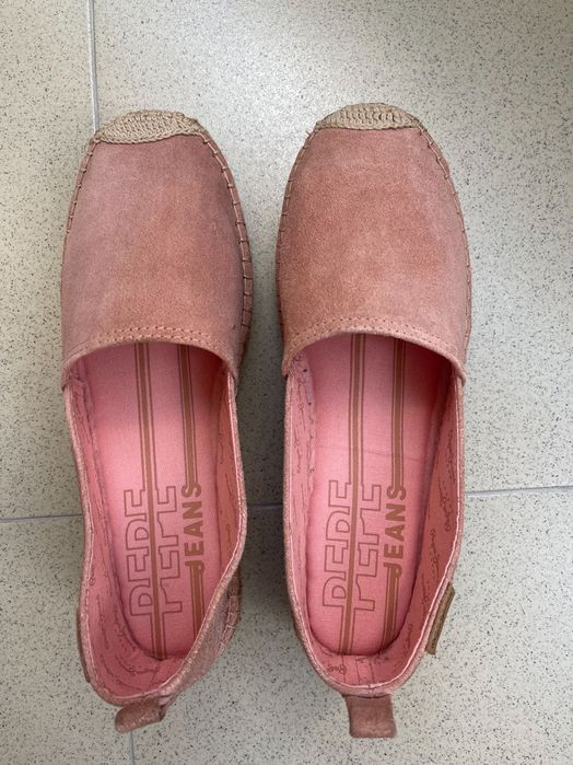 Обувки пролетни есенни