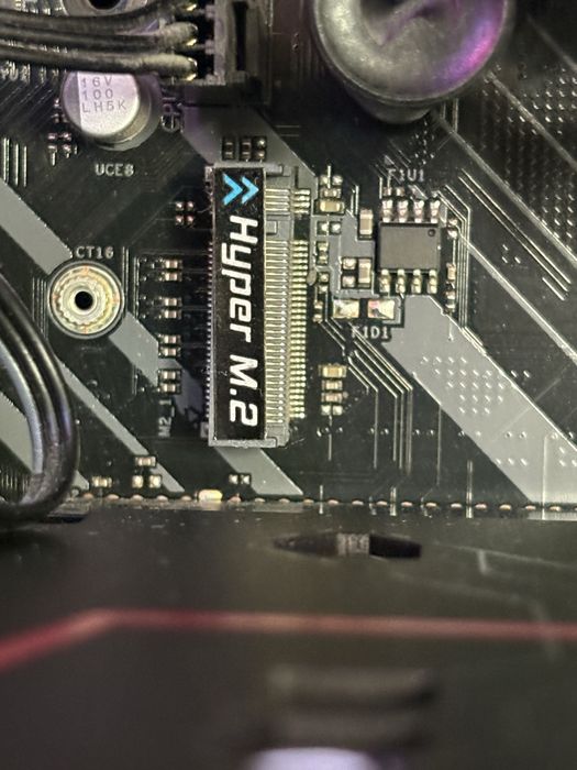 Геймърски компютър i5-12400F / RX 6600 / 16GB RAM | без SSD