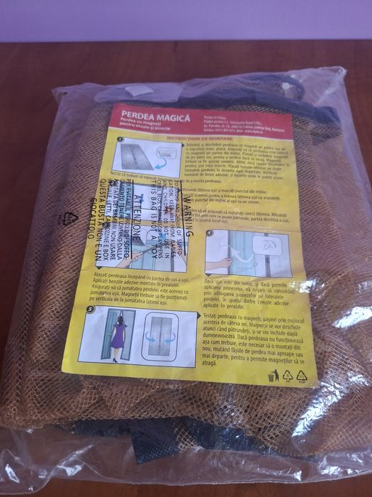 Vand Plasa Insecte,Tantari,Muste pt Usa cu Magneti Noua