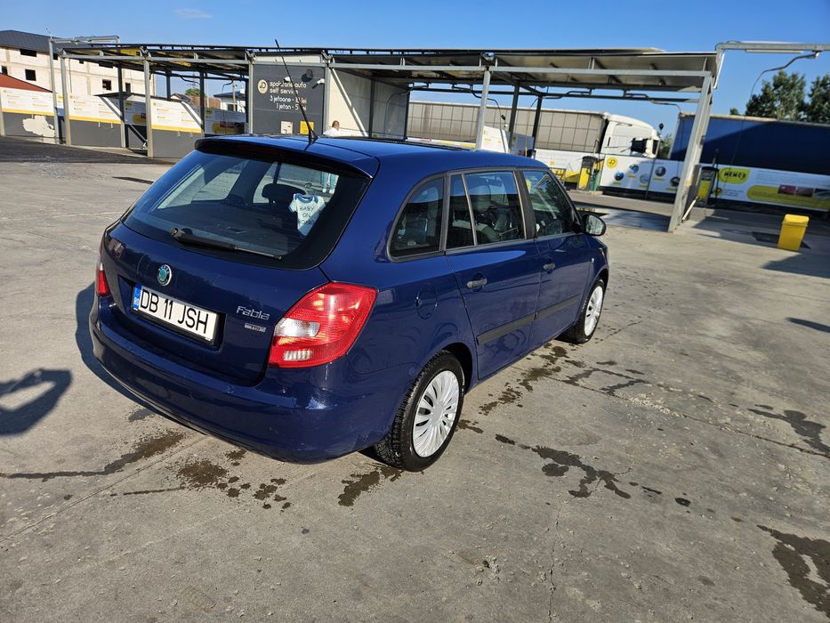 Vand Skoda Fabia 2,   1.6 TDI ,  2011