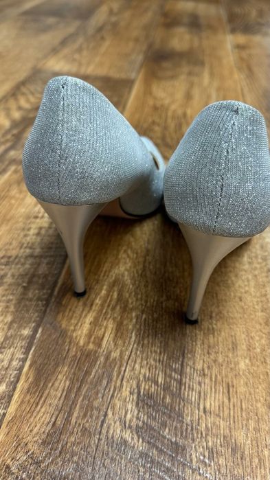 Продам туфельки 36 размер