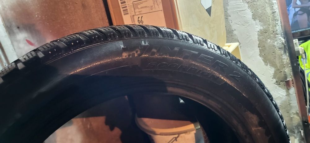 Vând cauciucuri 235/55/19 M+S iarna