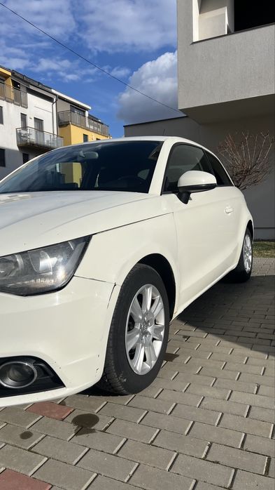 De vanzare,Audi A1, an 2011,euro 5 ,motor 1.2 benzina