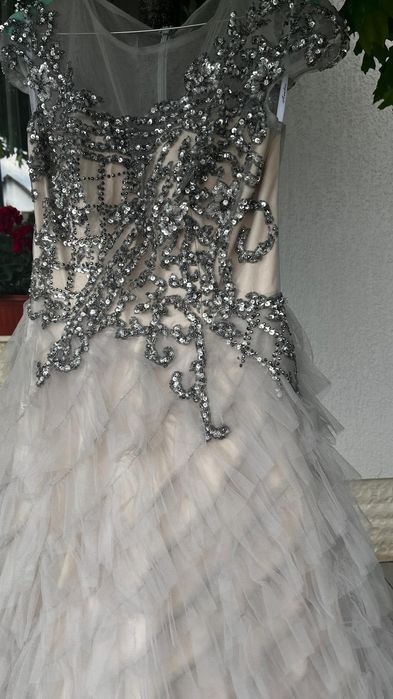 Rochie de seara aproape noua