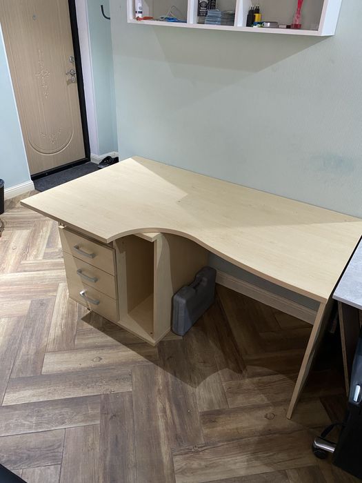 Мебели для офиса