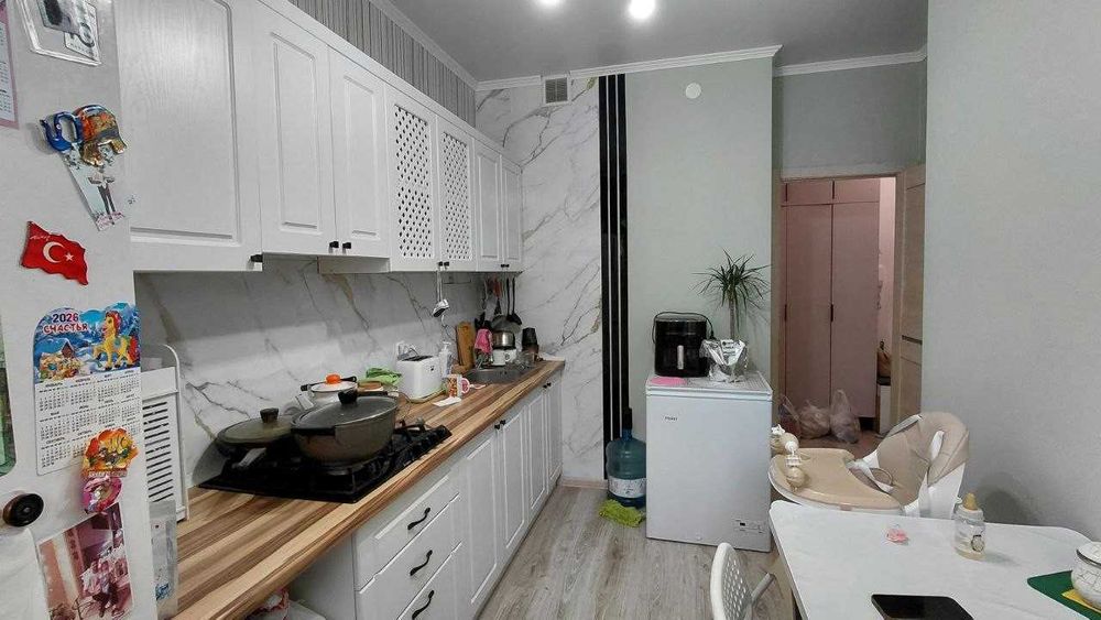 Продам 2 ком кв мкр БЕРЕКЕ