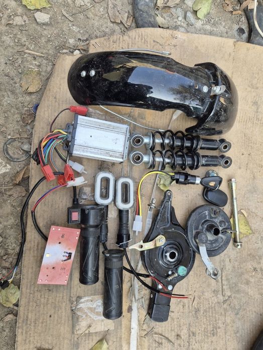 Электроскутер запчасти Ск8 Б/У