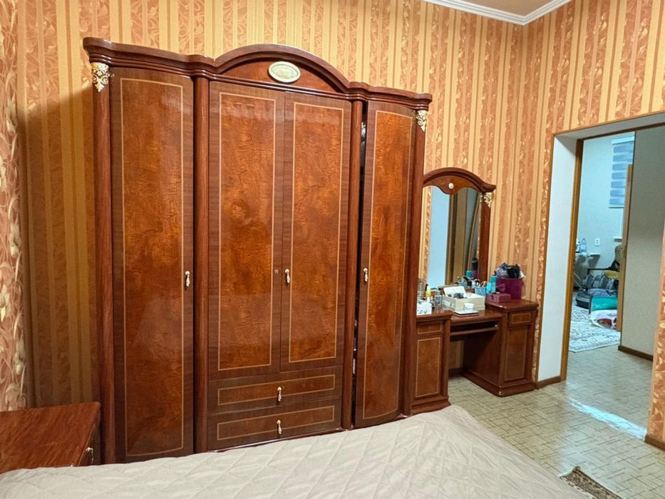 Спальный гарнитур полностью БЕЗ МАТРАСА