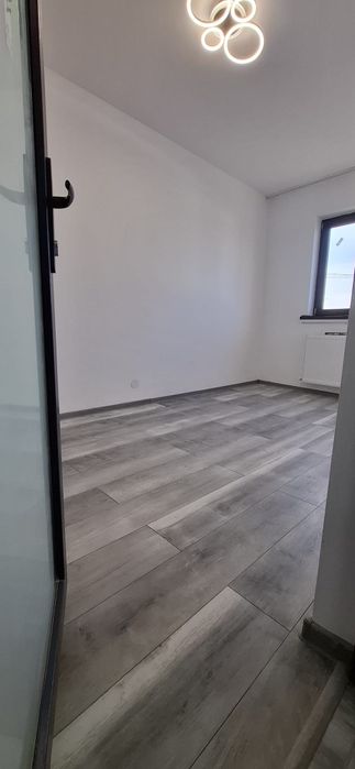 Garsonieră etaj 1