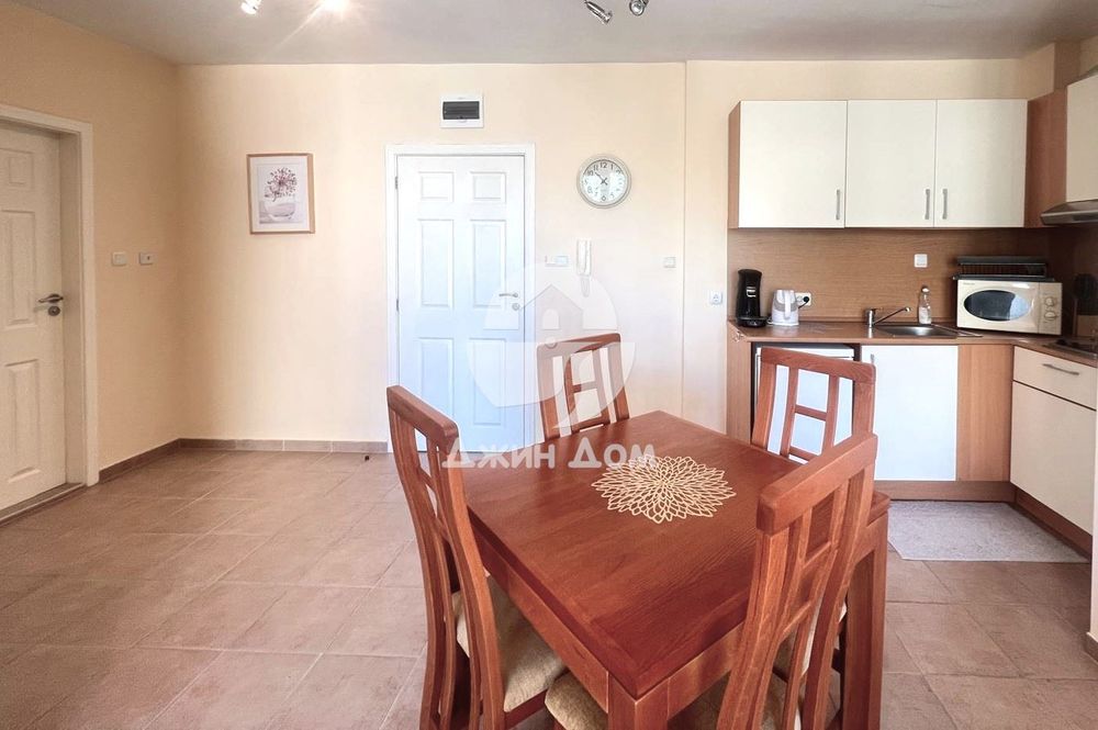 Продава се Тристаен апартамент в к.к. Слънчев бряг - 93 кв.м за 1290 €/кв.м - Снимка #3