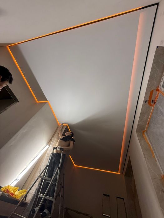 Стильные натяжные потолки под ключ