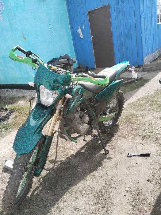 Продам эндуро 250