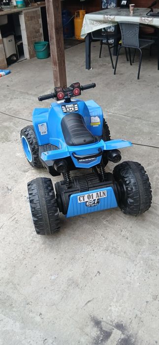 Vind ateveu electric pentu copii stare buna de funtune are 3 luni de cind la cuparat pret 650 ron