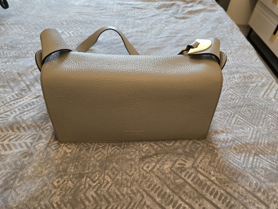 Geanta din piele naturala Coccinelle