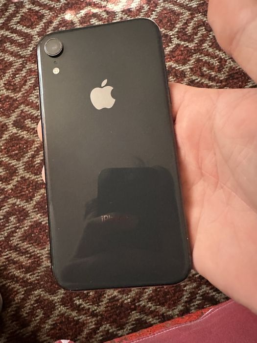 Срочно айфон XR 256гб