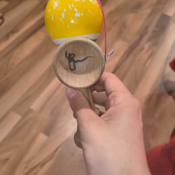 Kendama krom Yellow sticky clear