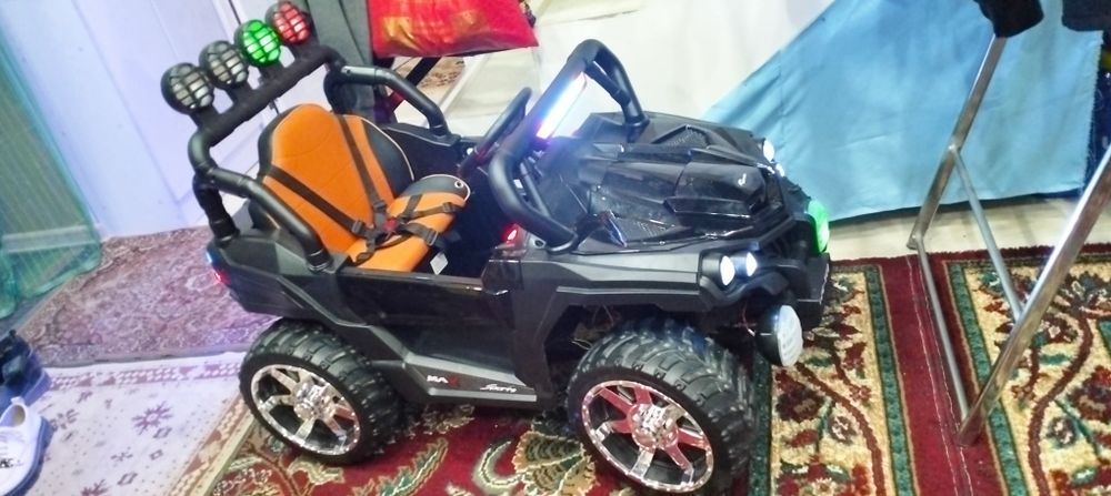 Продам свой детский Автомобиль обсолютно новый