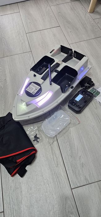 Barcuta navomodel nouă sigilată plantat cu GPS si autopilot